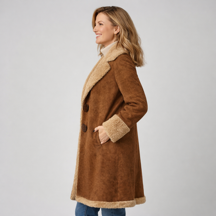 Nuvia | Cappotto Lungo Vintage con Dettagli in Pelliccia
